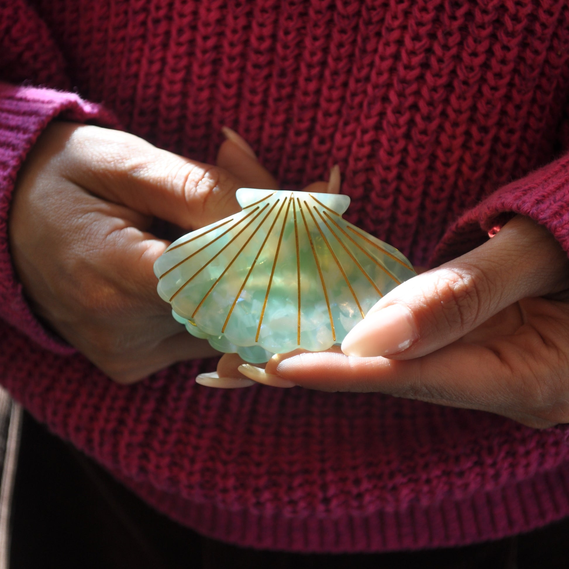 Sea Shell Hair Claw Clip Aqua